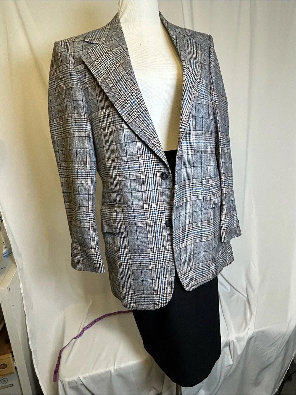 Vintage Men's Gray Glen Plaid Blazer - Classic Two-Button Sport Coat